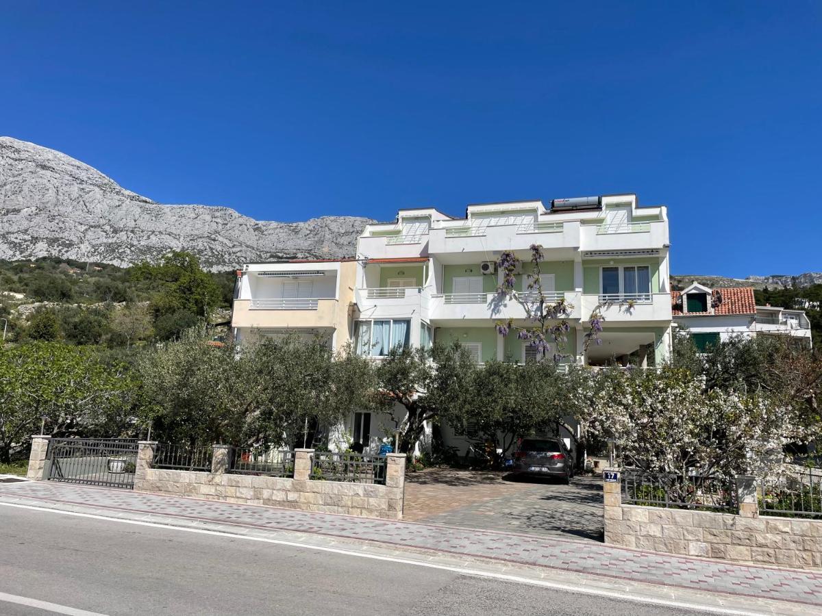 Apartments Ozrenka Tucepi Luaran gambar